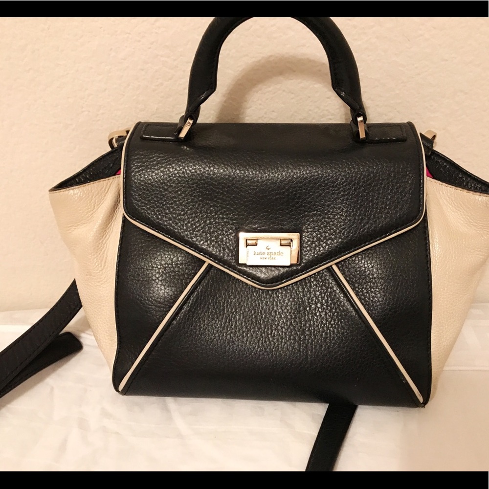 Kate spade medium size Crossbody bag